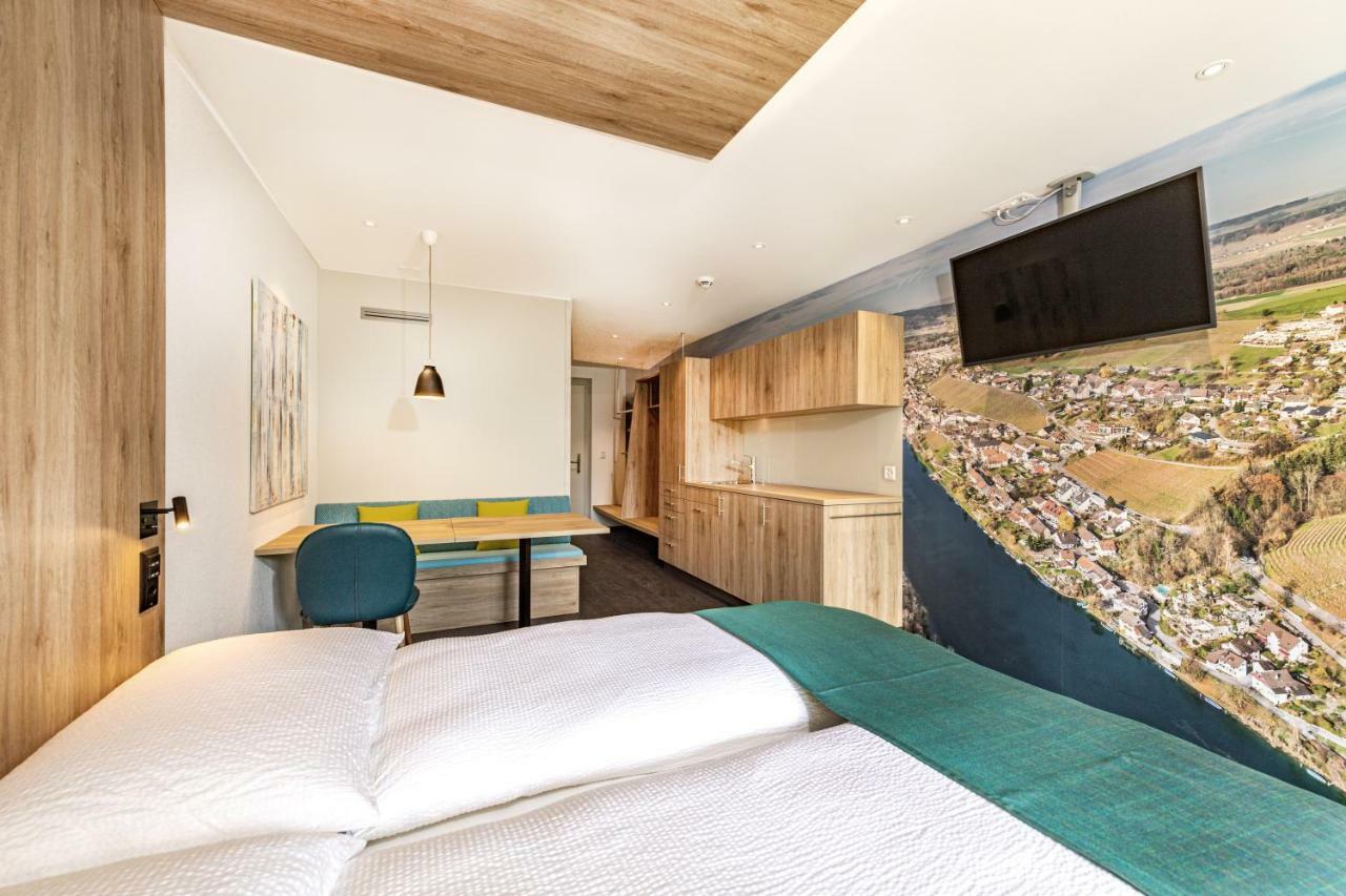 Hotel Sleep&Stay - Self Check-In Eglisau Dış mekan fotoğraf